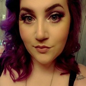 Meet your Posher, Keri